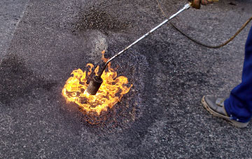 Barbhas Uarach flat roofing repairs